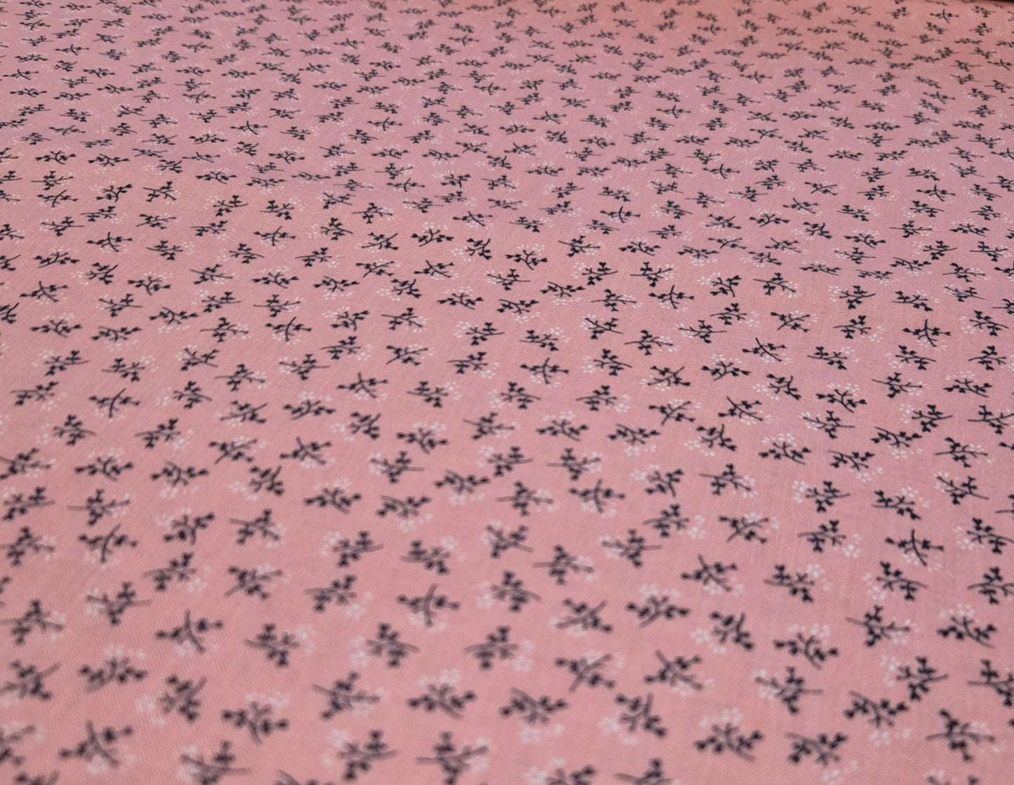 Cotton Fabric - Prairie Bonnet in Coral - Riley Blake
