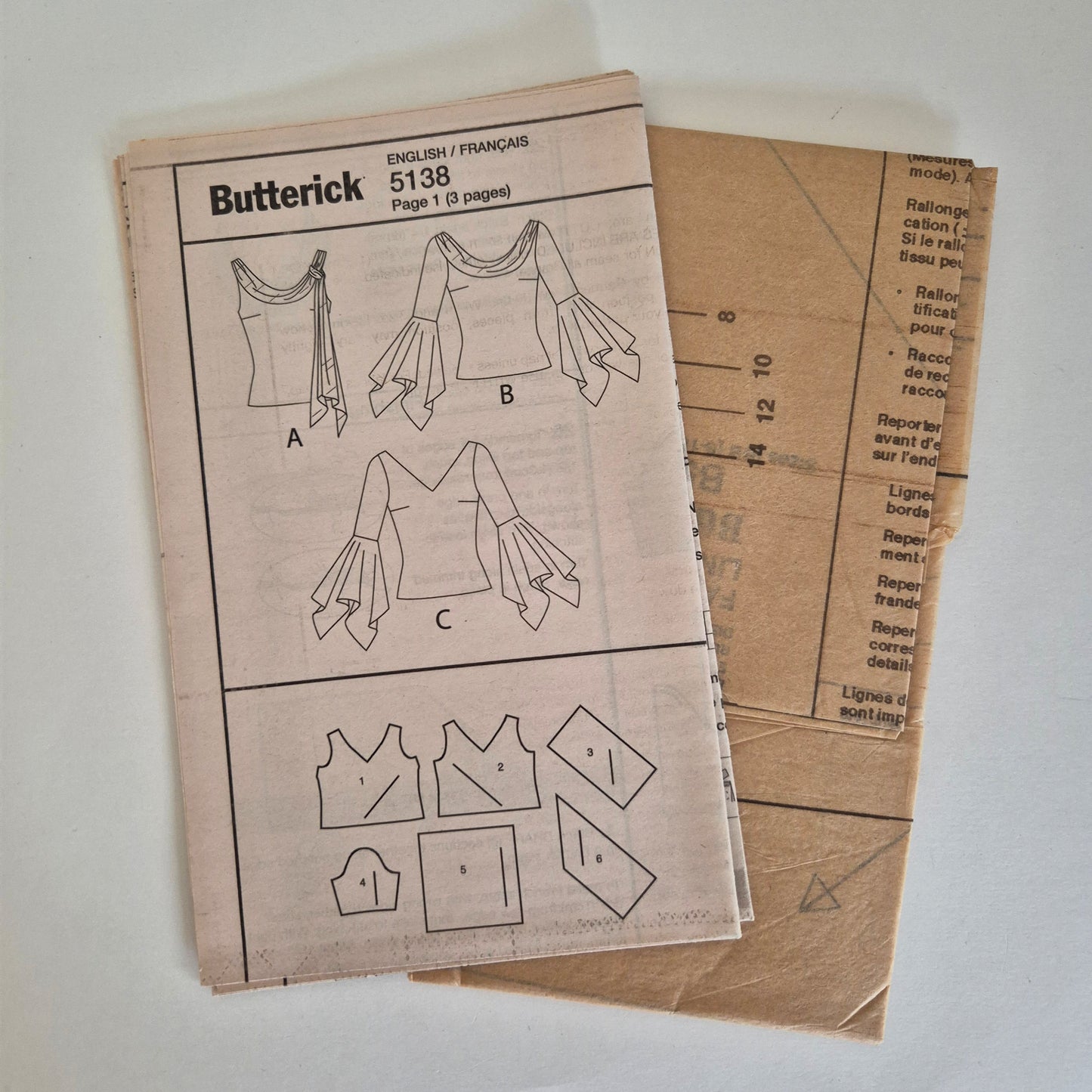 Butterick B5138, Misses' top pattern, Sizes 8 - 14
