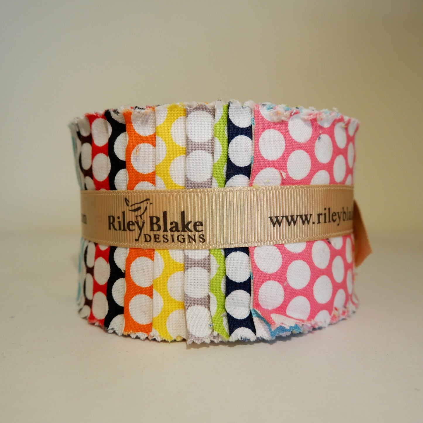 Honeycomb Dot Rolie Polie - 26 Pieces - Riley Blake