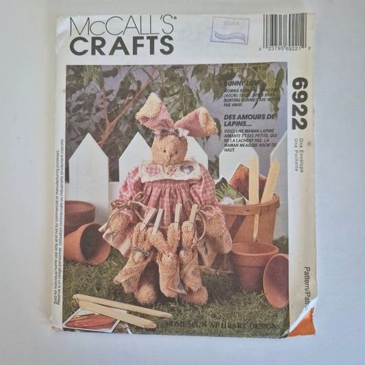 McCall's 6922, 16" Bunny and babies with clothes