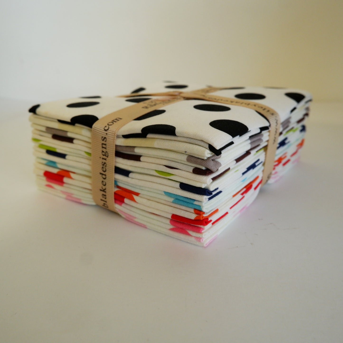 Medium Dot Fat Quarter - 11 Pieces - Le Creme Basics Riley Blake