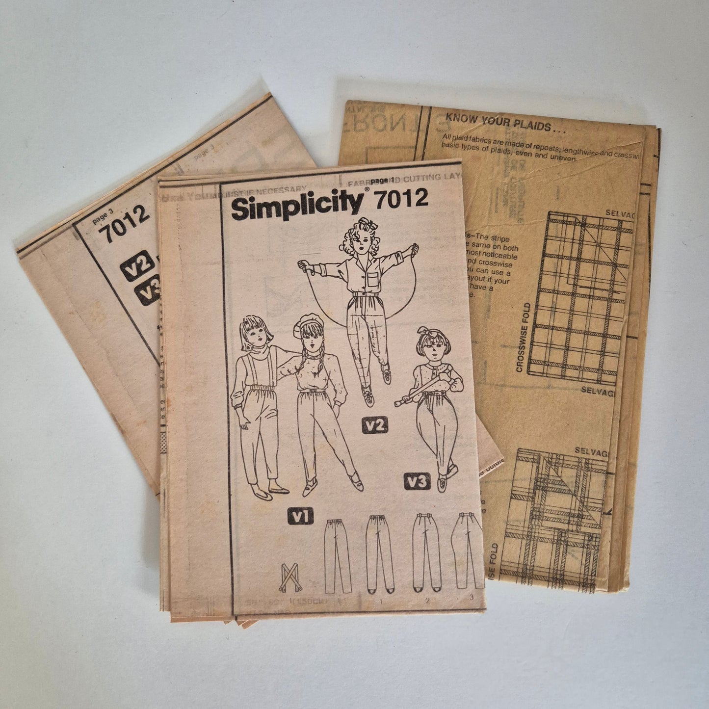 Simplicity 7012, Children's stretch pants pattern, Size 4