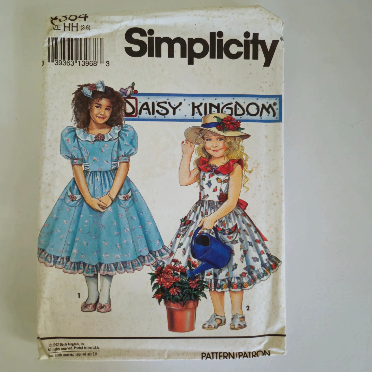 Simplicity 8384, girls' and child's dress pattern, sizes 3 to 6