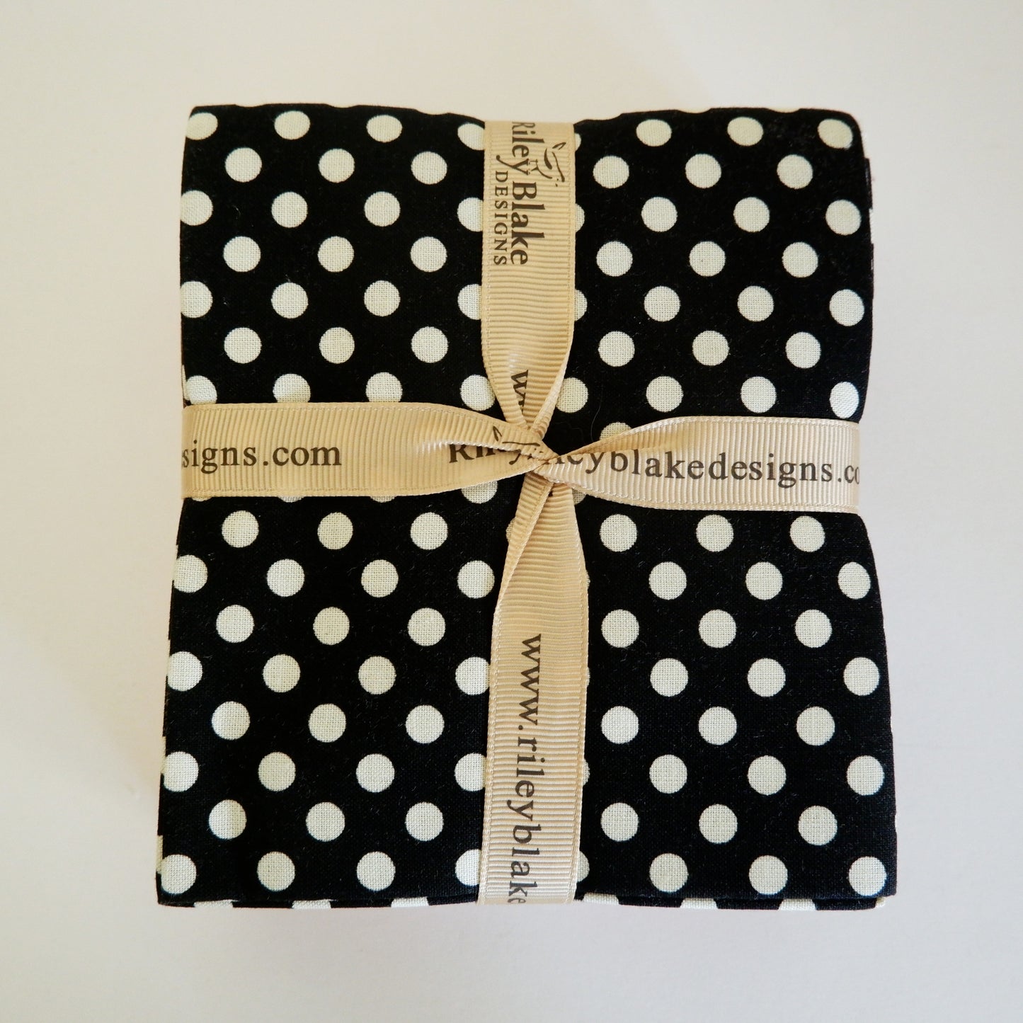 Small Dot Fat Quarter - 10 Pieces - Le Creme Basics Riley Blake