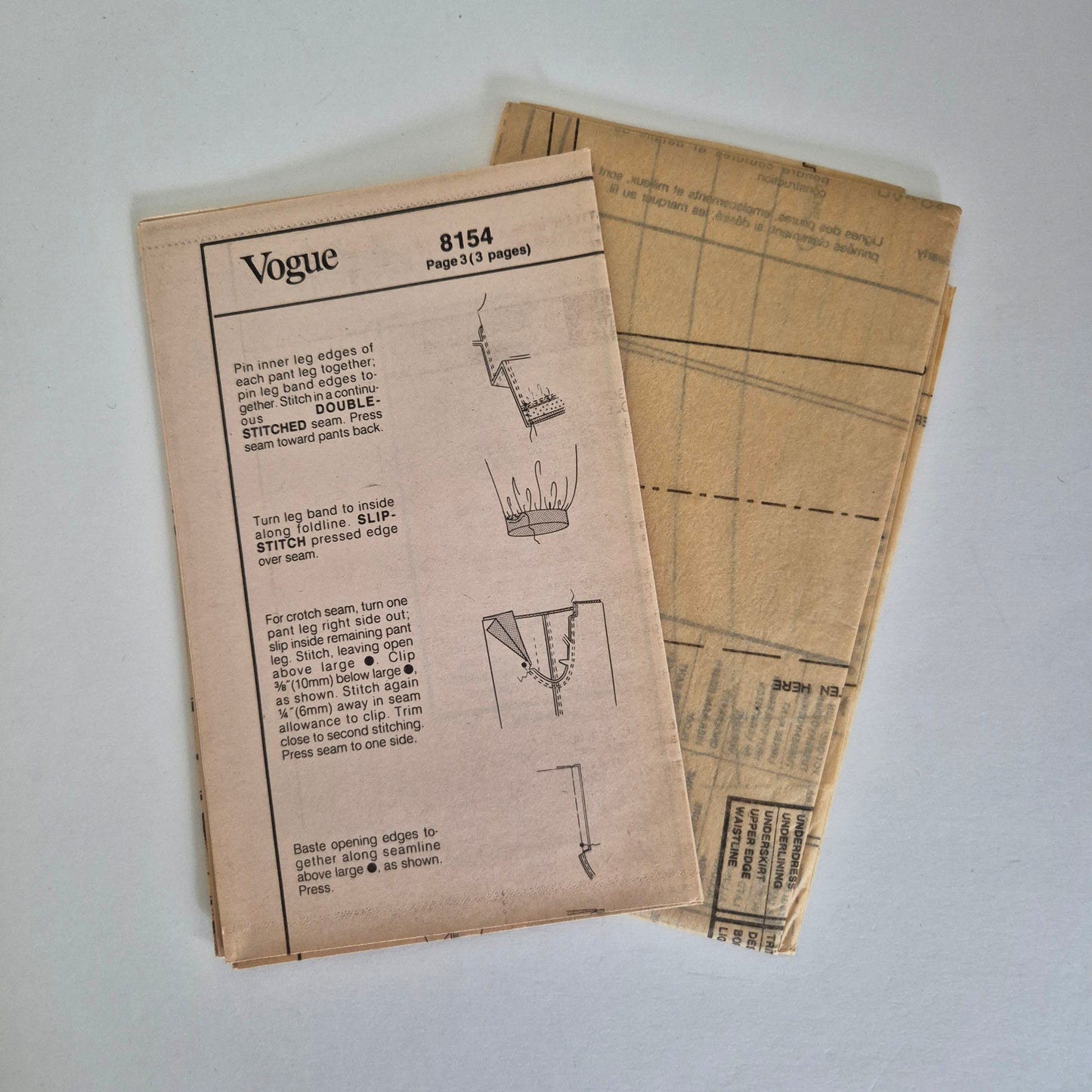 Little Vogue 8154, Girls' Jumper/Pinafore Jumpsuit and Blouse Pattern, Sizes 4 to 6
