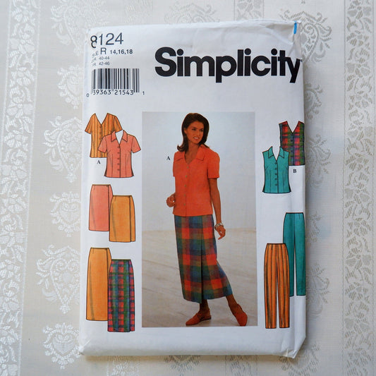 Simplicity 8124, blouse skirt and pants pattern, Sizes 14 - 18