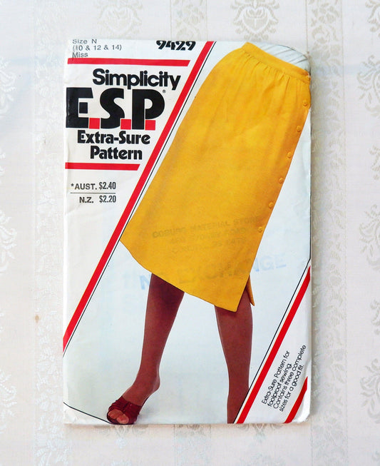 Simplicity 9429 skirt pattern. Size 10 - 14.