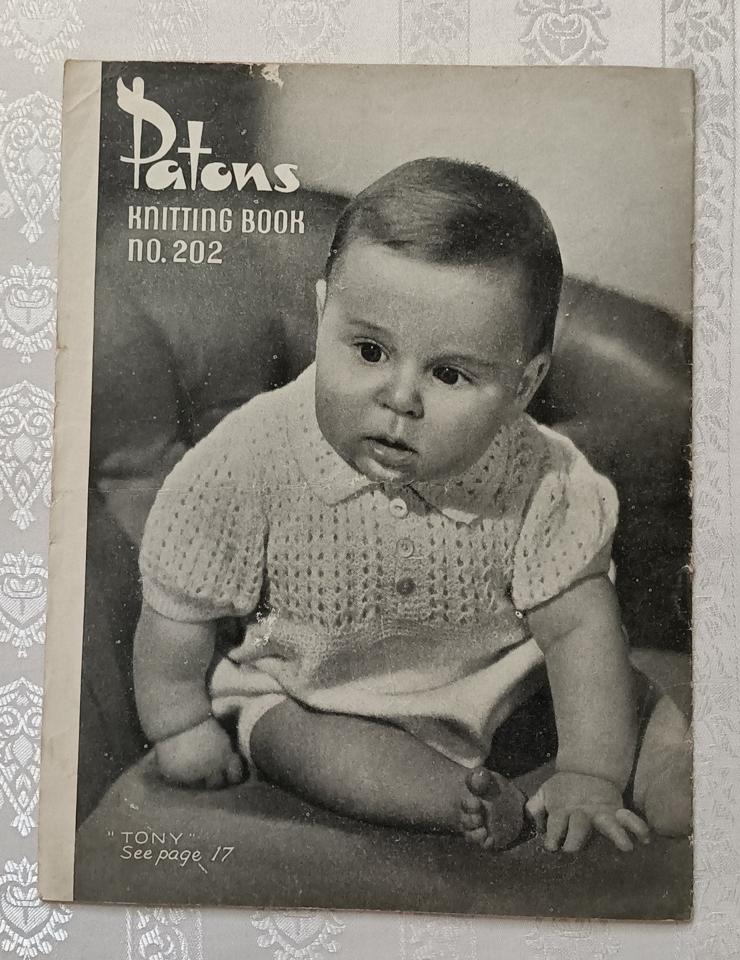 Patons knitting book 202 knitting patterns for babies
