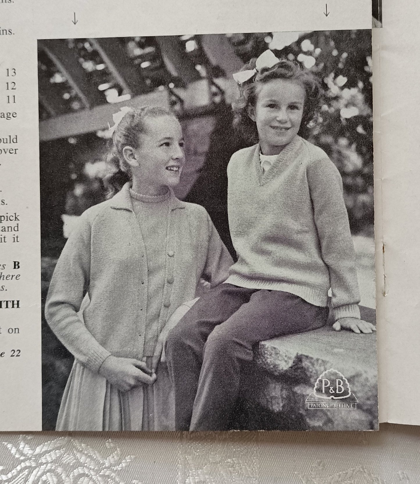 Patons knitting book 693 knitting patterns for girls 6 - 16.