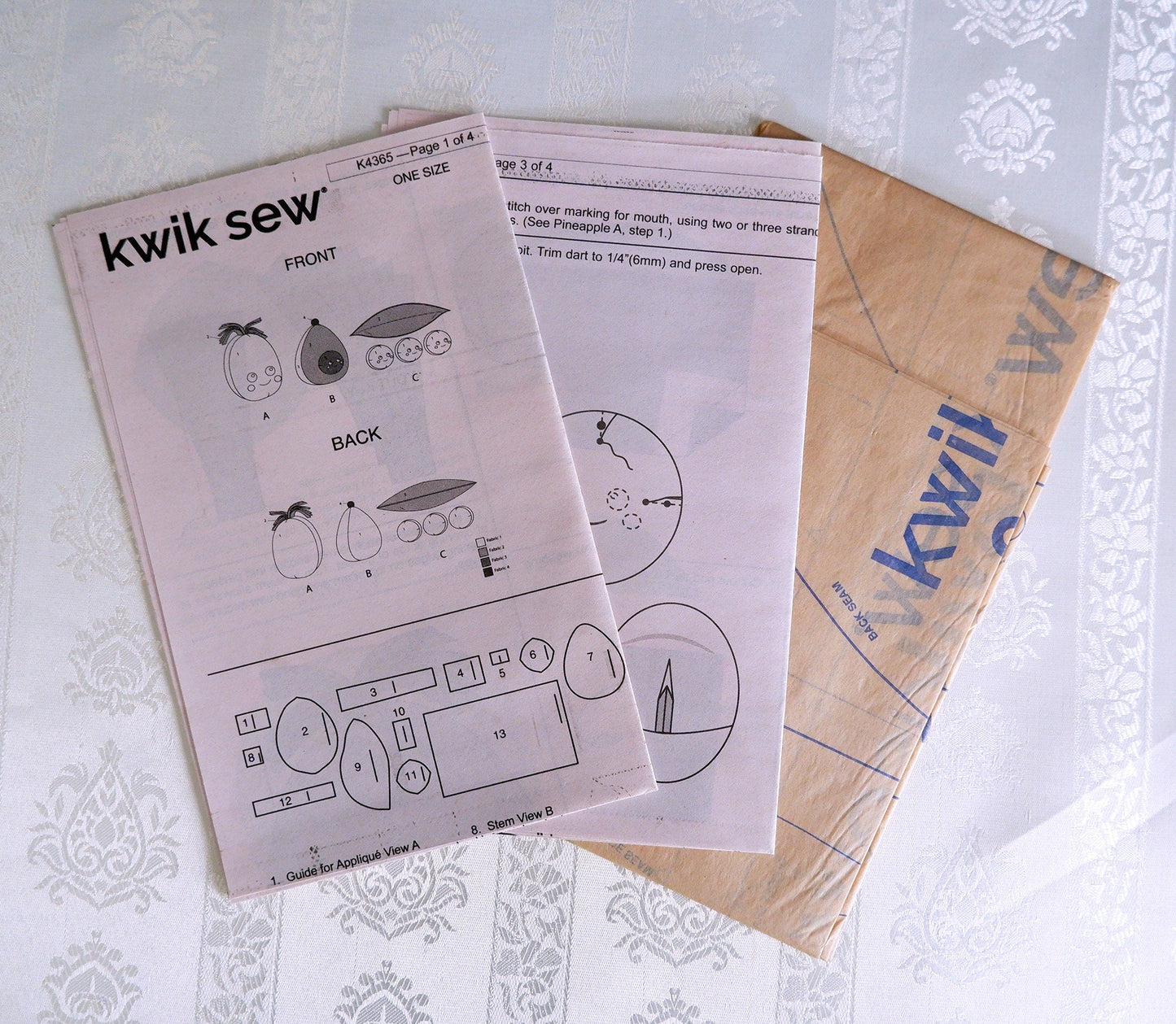 Kwik Sew K4365, plush pattern of fruits and vegetables