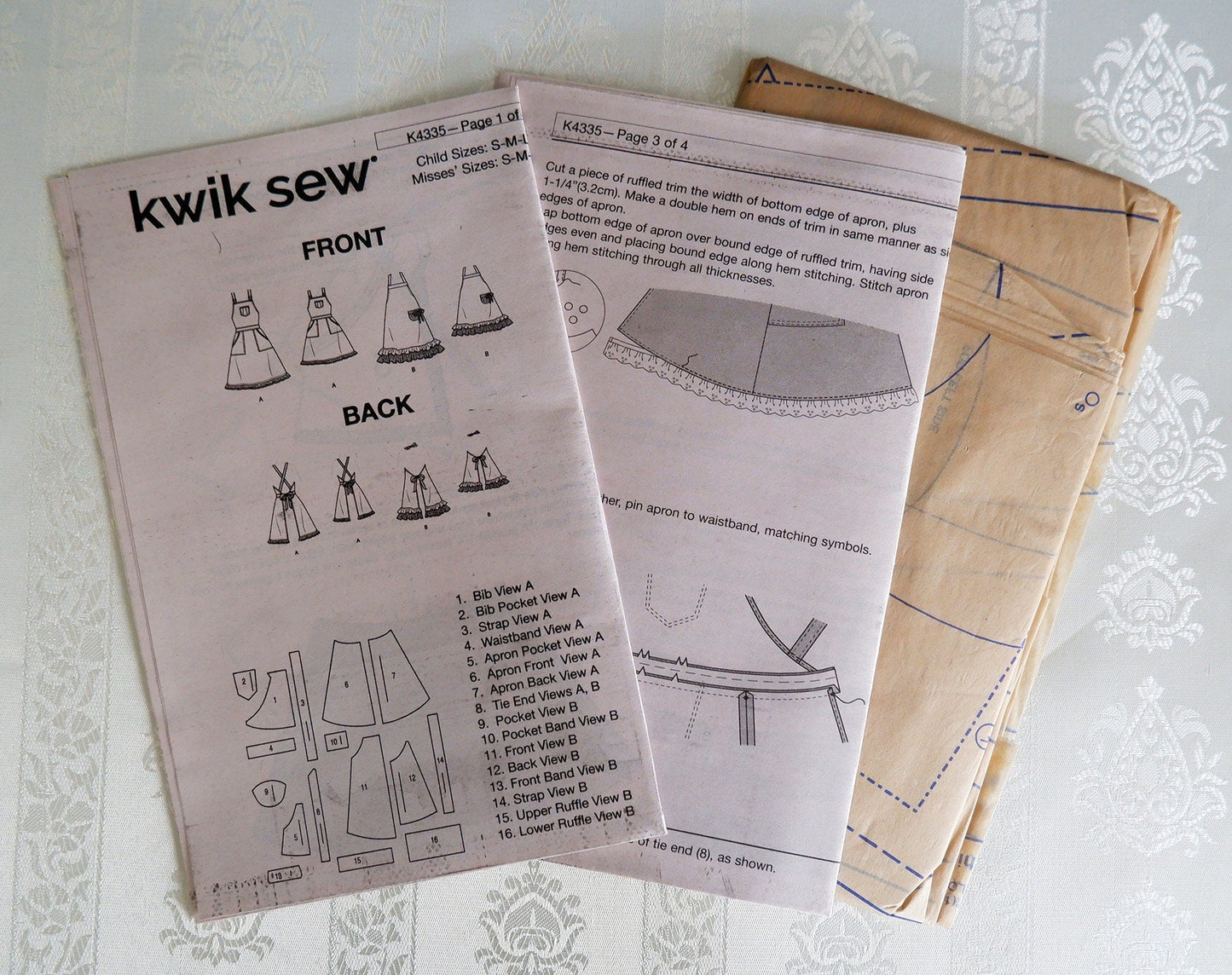 Kwik Sew K4335, mum and child apron pattern
