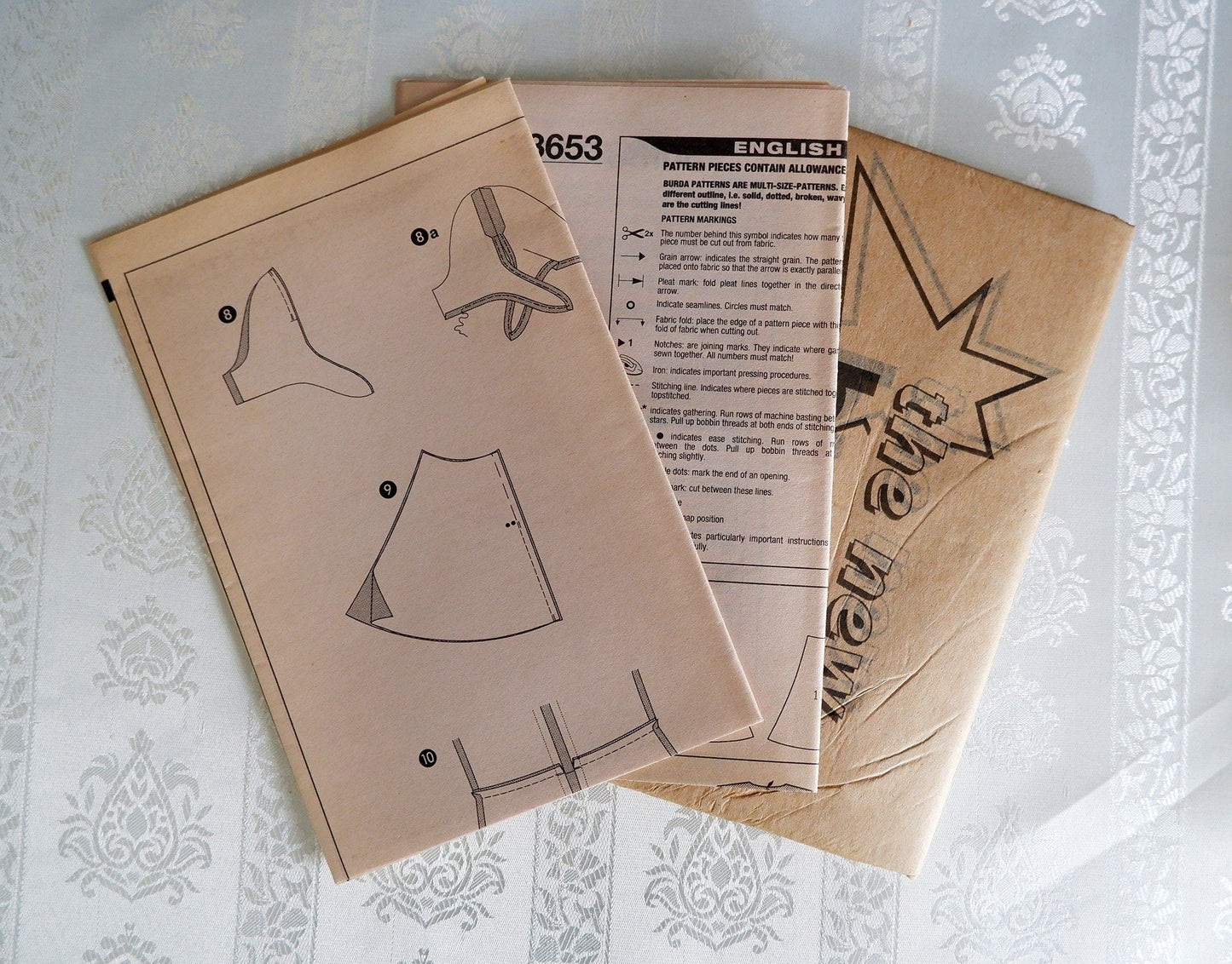 Burda 3653 dress pattern, sizes 8 to 18