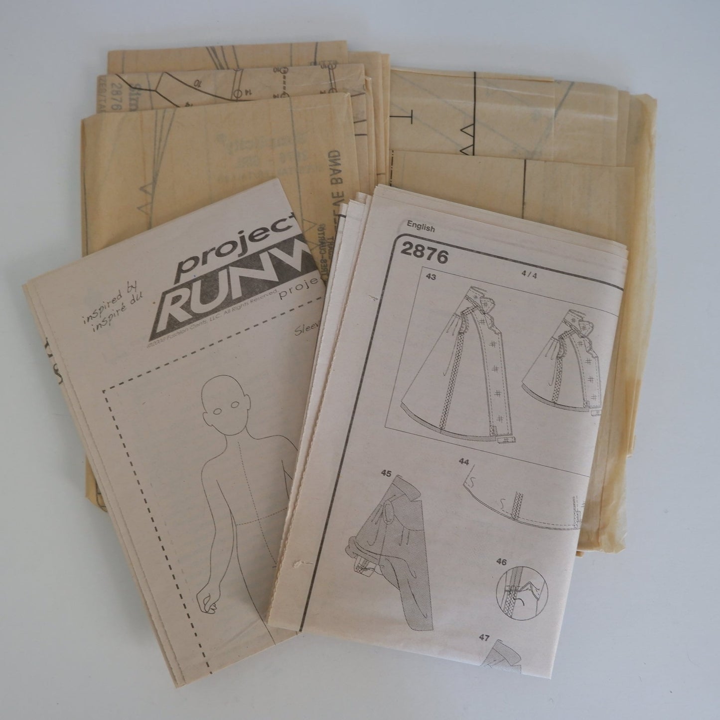 Simplicity 2876, child and girls coat jacket and hat pattern. Sizes 7 - 14