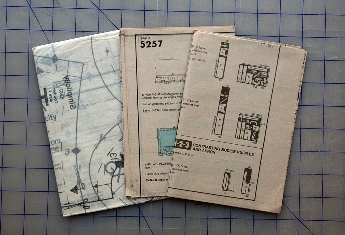 Cinderella dress pattern for toddler - Simplicity 5257 - Size 1