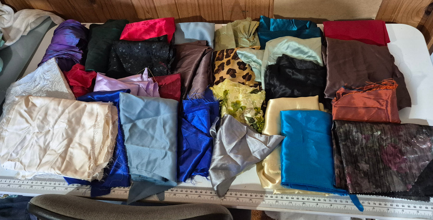 Dress fabric scrap bag - Fabric Rescue