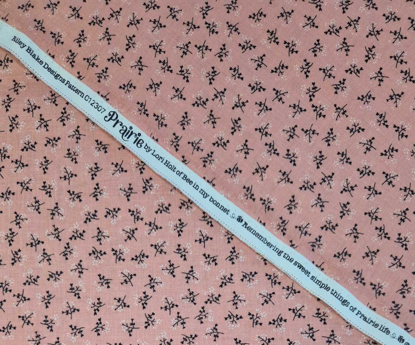 Cotton Fabric - Prairie Bonnet in Coral - Riley Blake