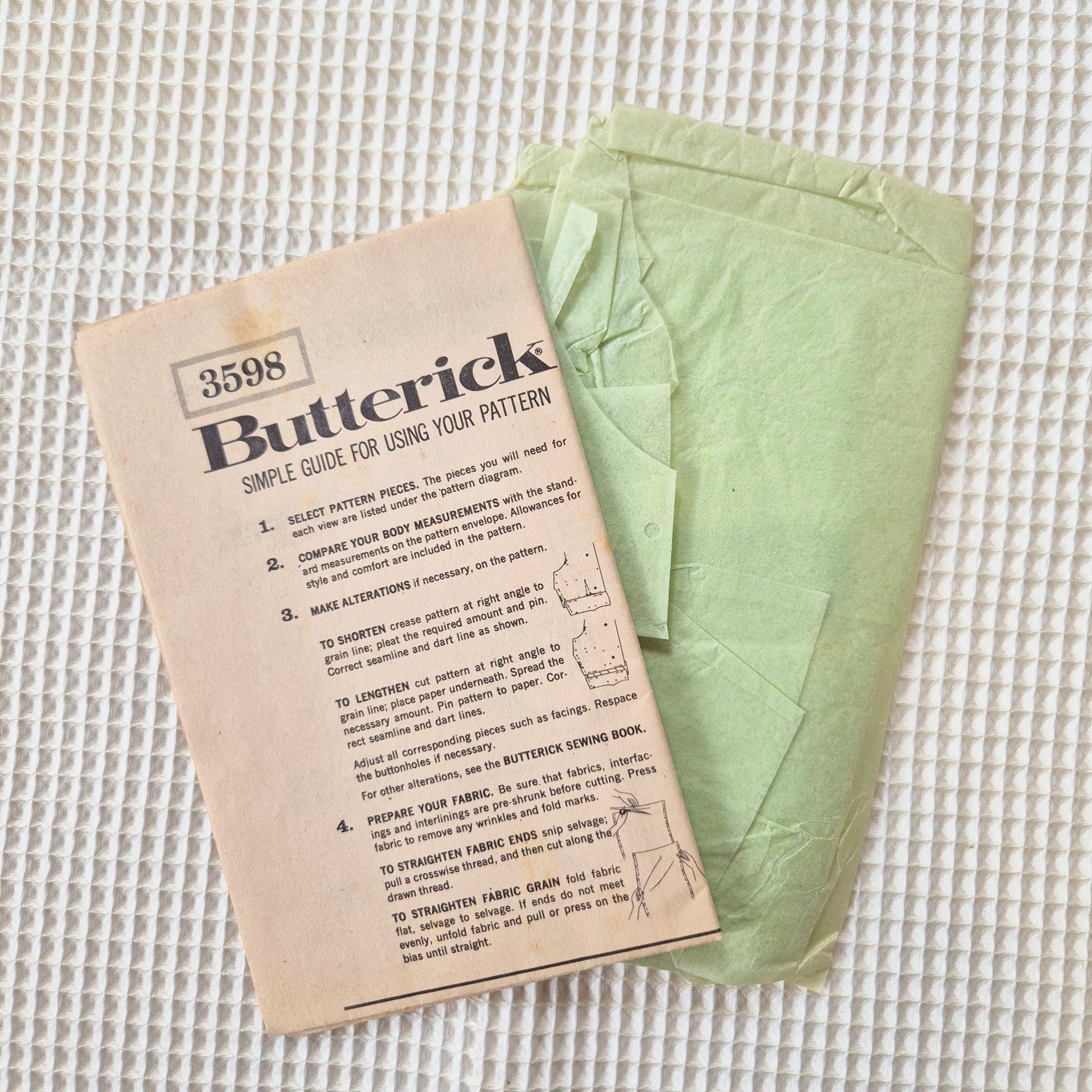Butterick 3598 sewing pattern pieces