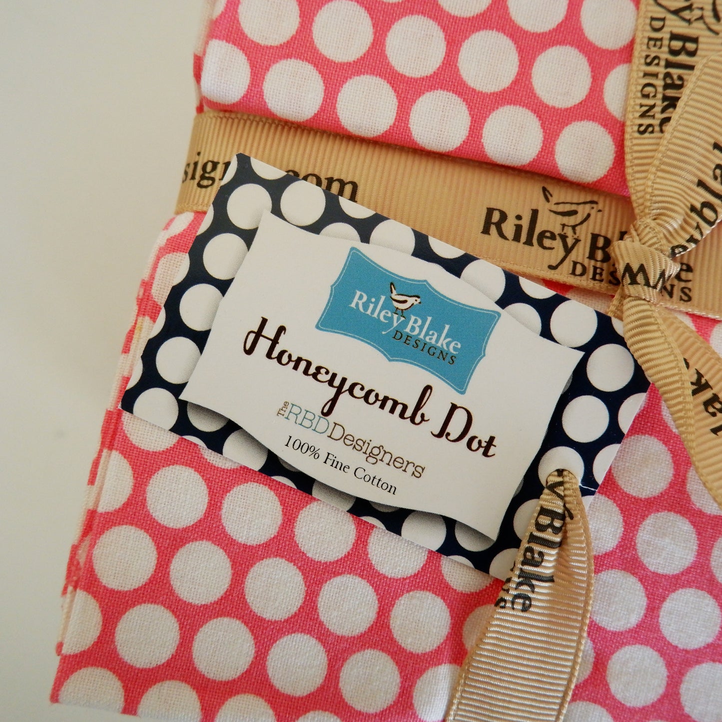 Honeycomb Dot Fat Quarter - 26 Pieces - Riley Blake