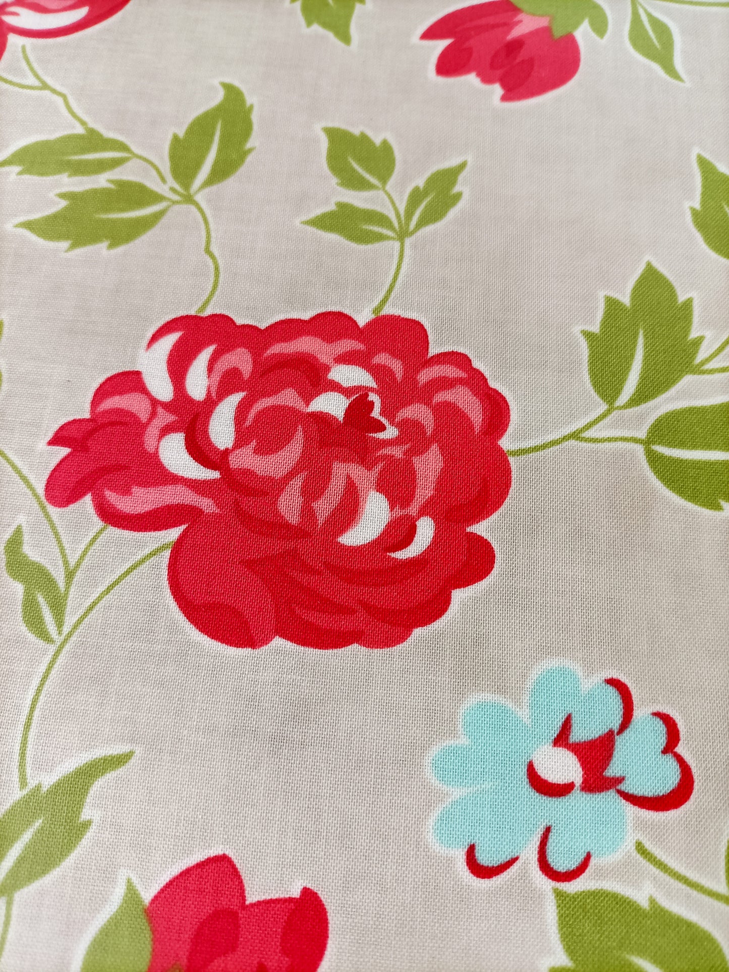 Laminated Cotton - Roses - 90cm Remnant - Fabric Rescue