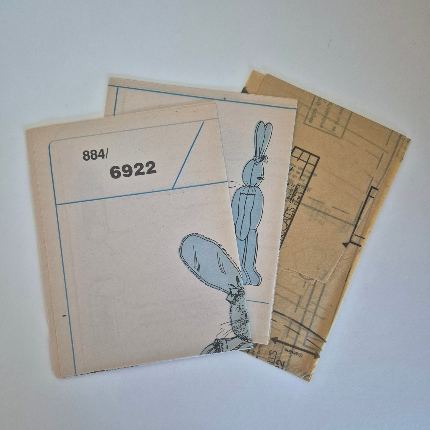 McCall's 6922, 16" Bunny and babies with clothes