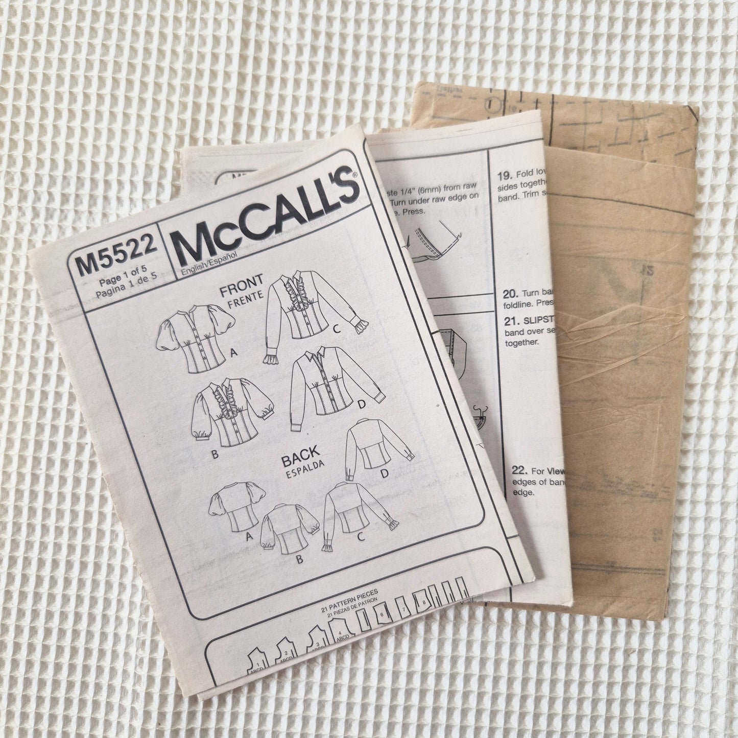 McCall's M5522, Shirt pattern, Sizes 12 - 20