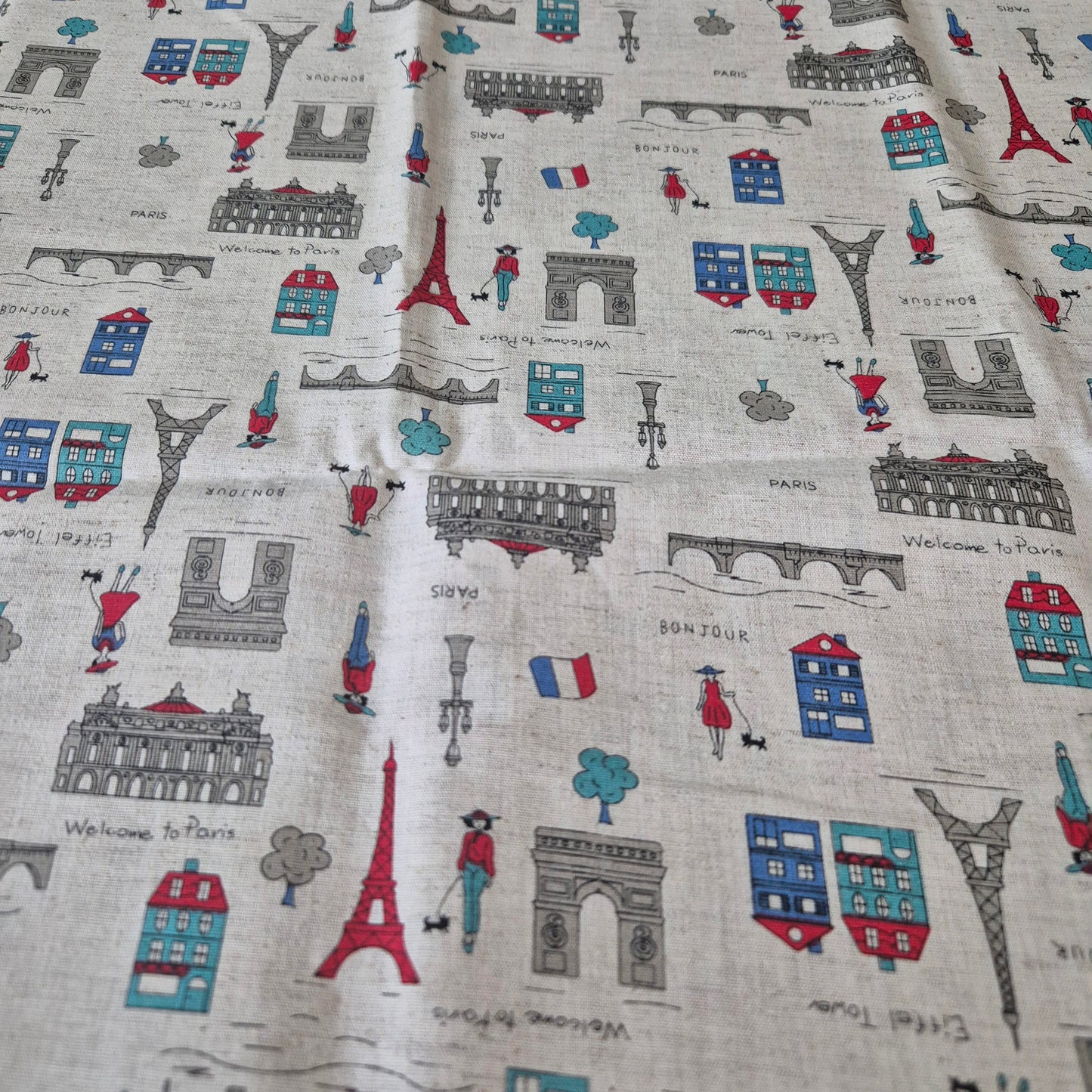 Cotton Fabric - Paris - 1m remnant - Fabric Rescue