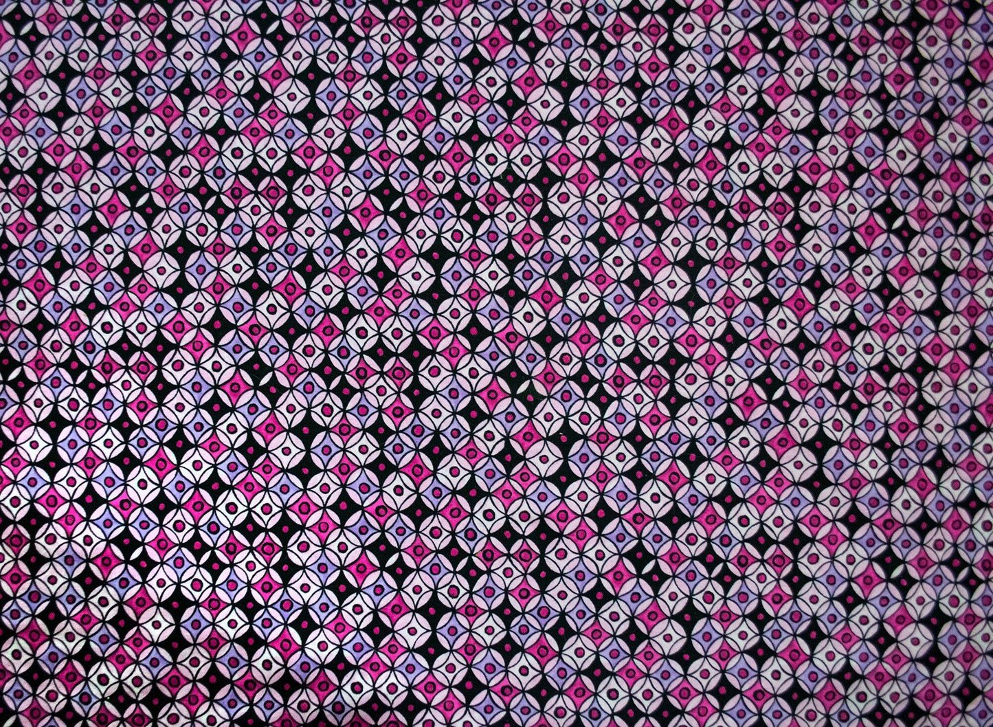 Cotton Fabric Ellen Medlock 915 Hippy Hoops