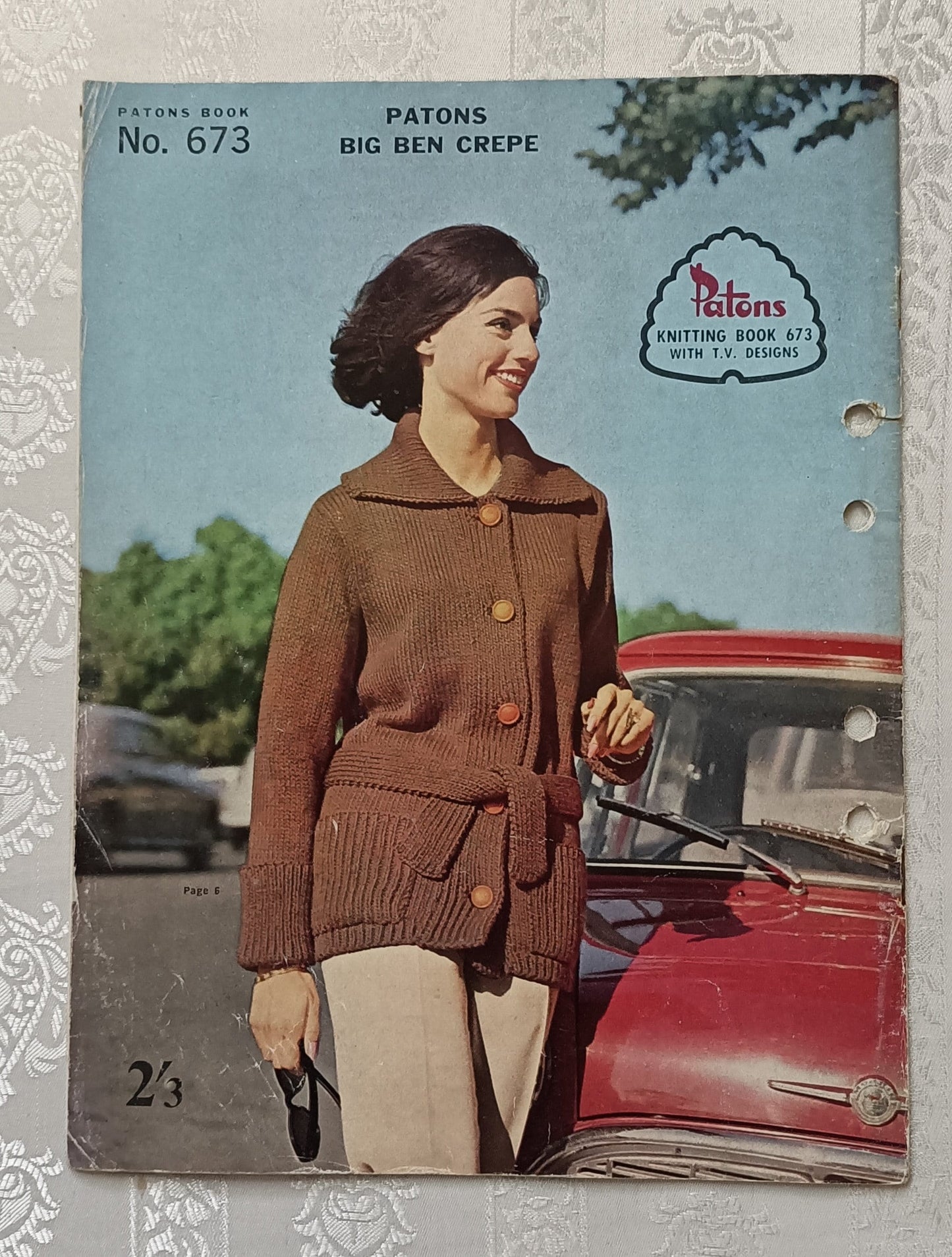 Patons knitting book 673 knitting patterns for women, jumpers and cardigans