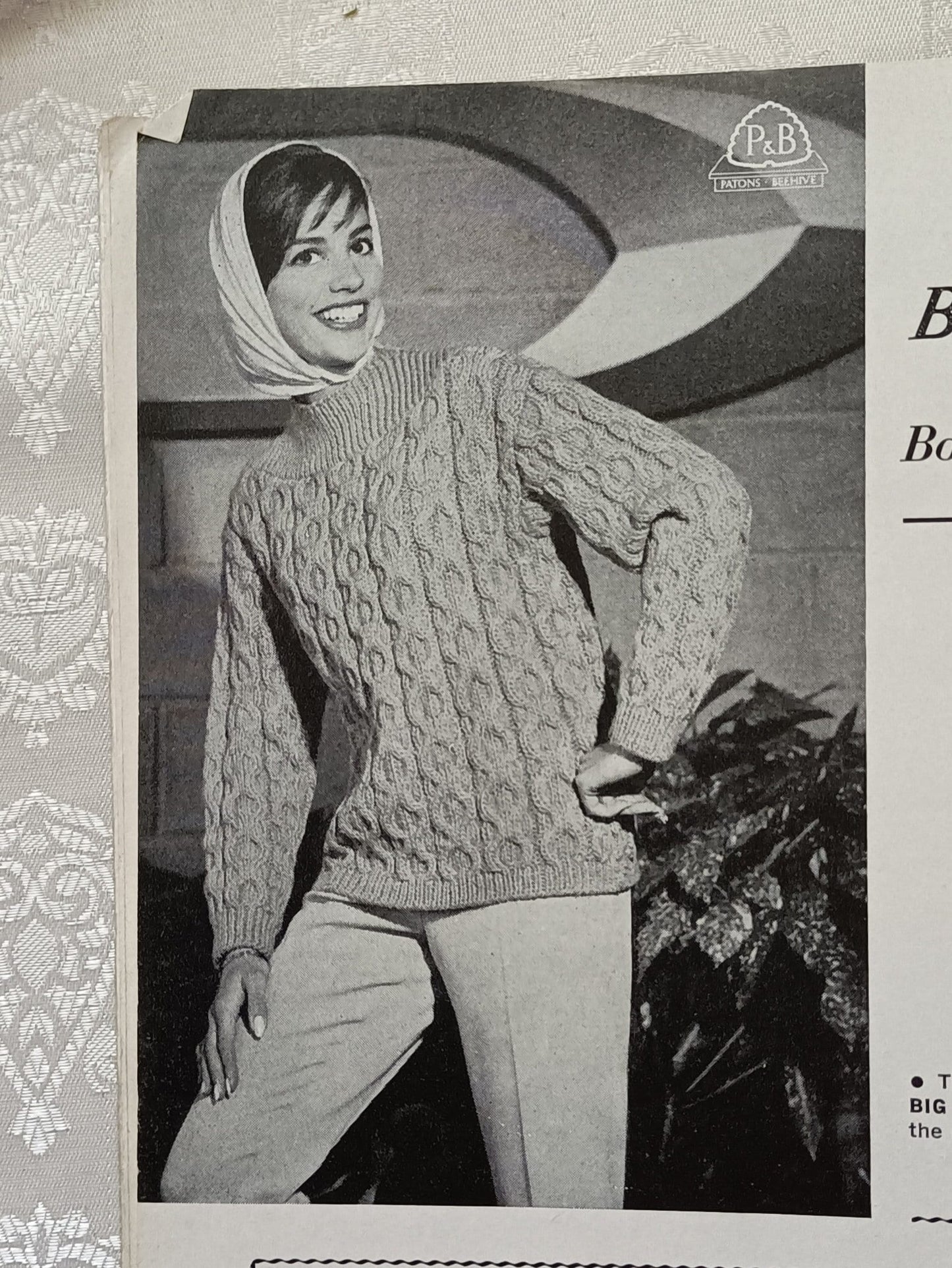 Patons knitting book 673 knitting patterns for women, jumpers and cardigans