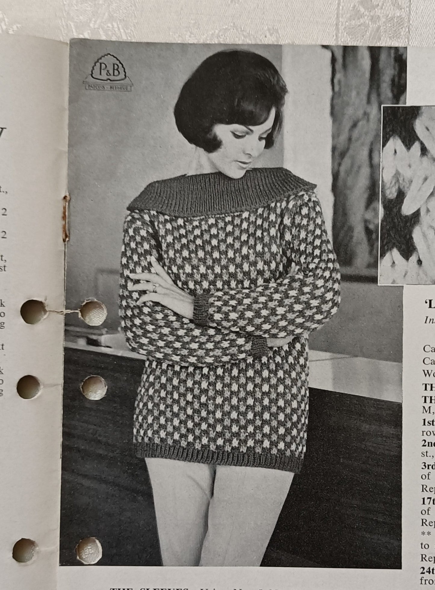 Patons knitting book 673 knitting patterns for women, jumpers and cardigans