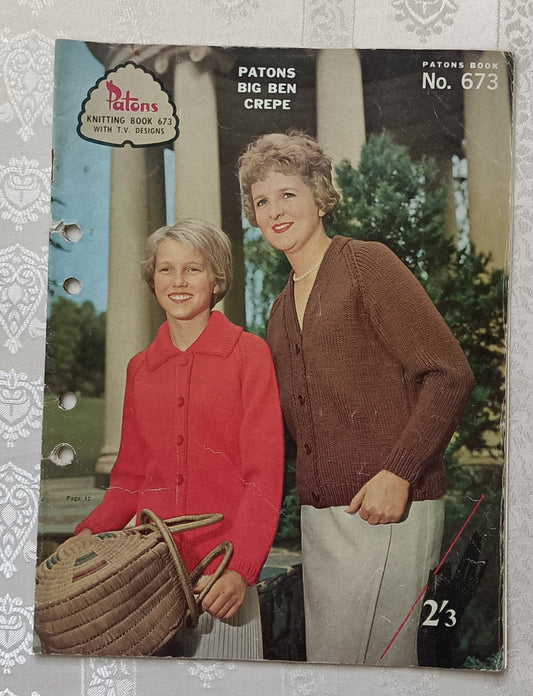 Patons knitting book 673 knitting patterns for women, jumpers and cardigans