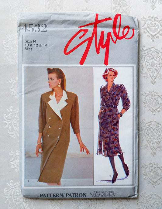 Style 4532, button front dress pattern, Size 10 - 14, 1986