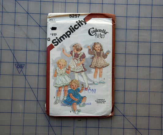 Cinderella dress pattern for toddler - Simplicity 5257 - Size 1