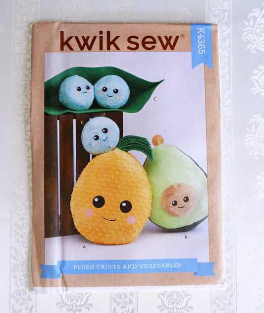 Kwik Sew K4365, plush pattern of fruits and vegetables